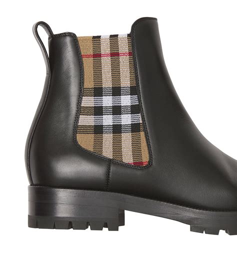 burberry womens chelsea boots|burberry chelsea or kensington.